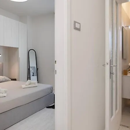 Casa Filo, Lo Scorcio Di Trieste